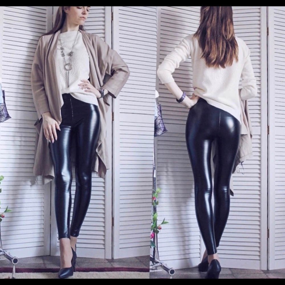 FLEECE LINED VEGAN LEATHER LEGGINGS - Picture 2 of 8